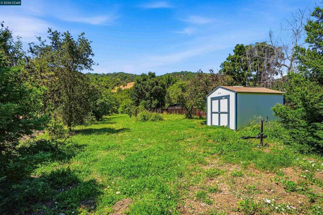 1911 Franklin Canyon Rd, Martinez, CA 94553