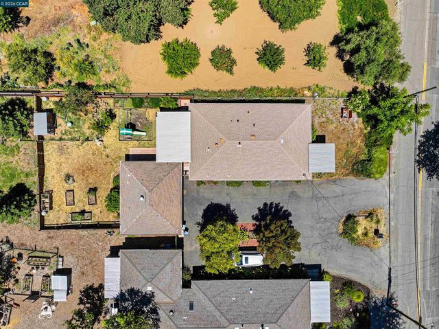 1911 Franklin Canyon Rd, Martinez, CA 94553