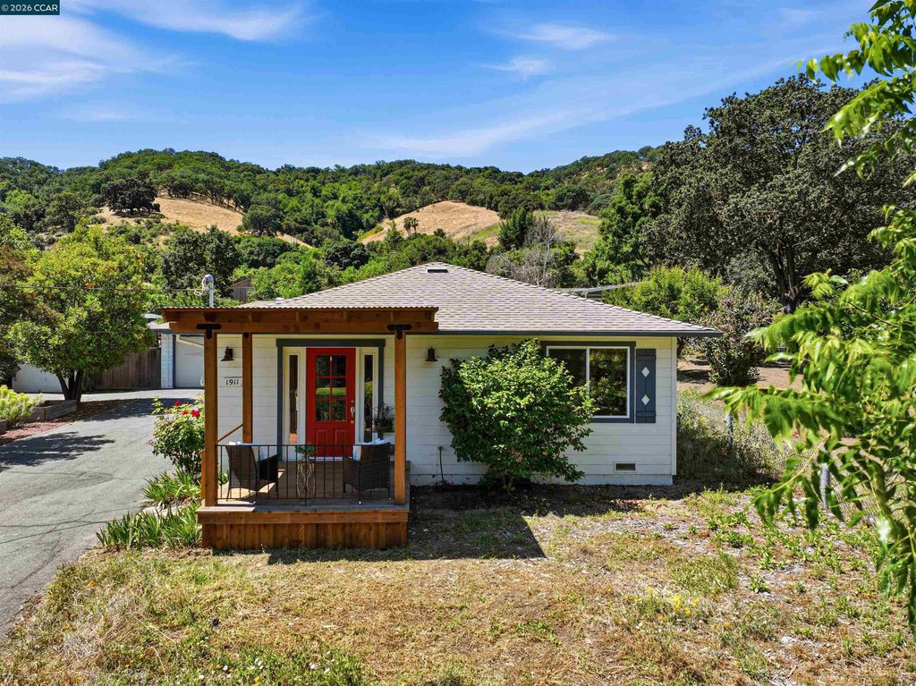 1911 Franklin Canyon Rd, Martinez, CA 94553