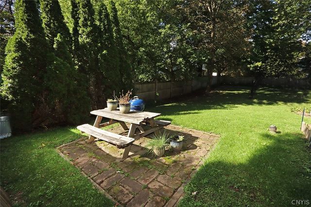 400 Warren Street, Manlius, NY 13066