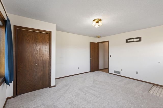 10849 Dalton Avenue NE, Monticello, MN 55362