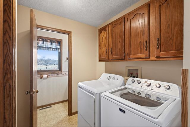 10849 Dalton Avenue NE, Monticello, MN 55362