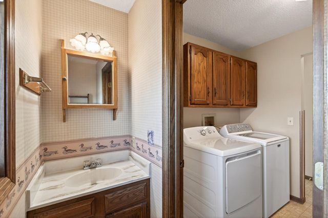 10849 Dalton Avenue NE, Monticello, MN 55362