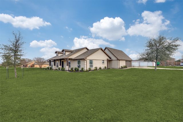 3610 Lakeway Drive, St Paul, TX 75098