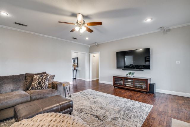 3610 Lakeway Drive, St Paul, TX 75098