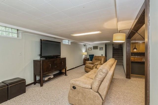 7807 Pershing BOULEVARD, Kenosha, WI 53142