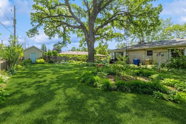 7807 Pershing BOULEVARD, Kenosha, WI 53142