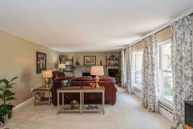 7807 Pershing BOULEVARD, Kenosha, WI 53142