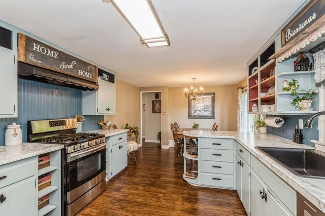 7807 Pershing BOULEVARD, Kenosha, WI 53142