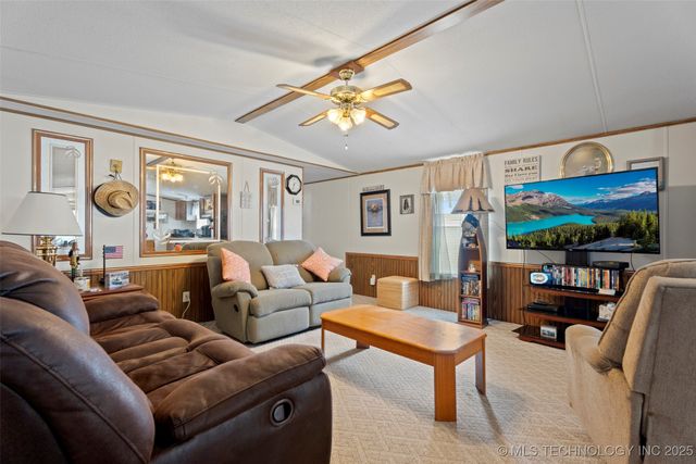 25510 S 605 Road, Grove, OK 74344