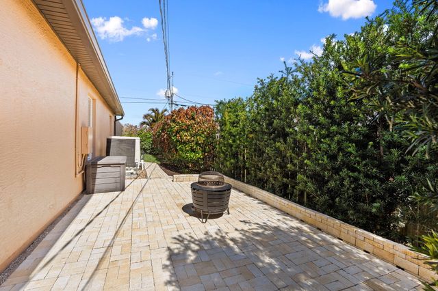 537 SW Laconic Avenue, Port St. Lucie, Port St Lucie, FL 34953