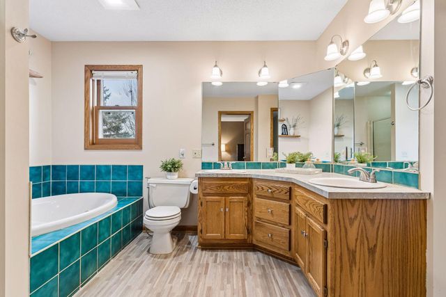 2030 Sibley View Court, Northfield, MN 55057