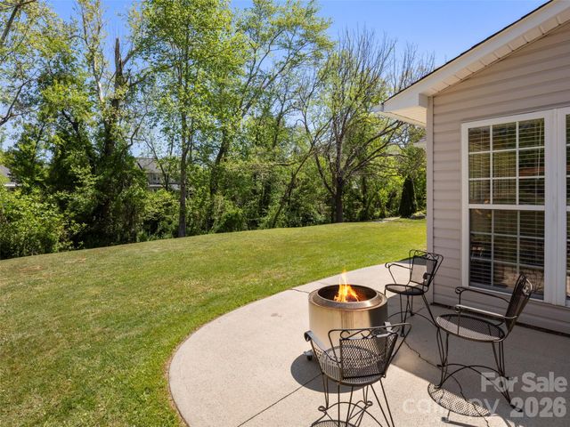341 Planters Creek Road, Fletcher, NC 28732