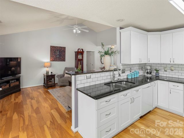 341 Planters Creek Road, Fletcher, NC 28732
