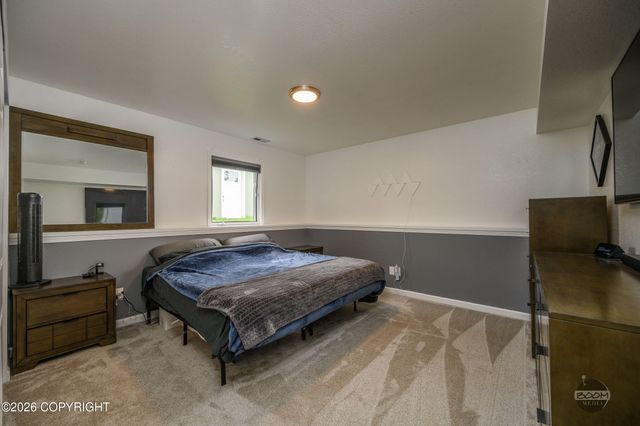 1550 E Raven Drive, Wasilla, AK 99654