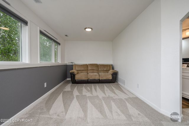 1550 E Raven Drive, Wasilla, AK 99654
