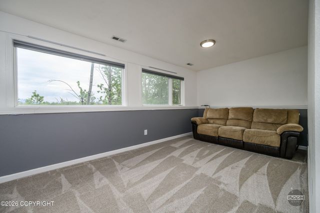 1550 E Raven Drive, Wasilla, AK 99654