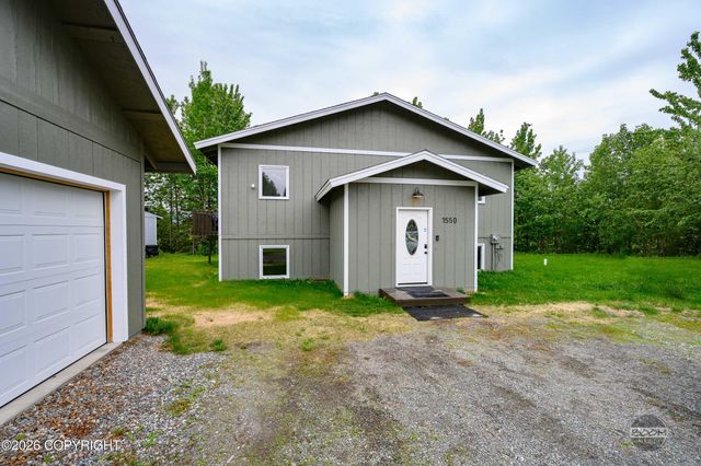 1550 E Raven Drive, Wasilla, AK 99654