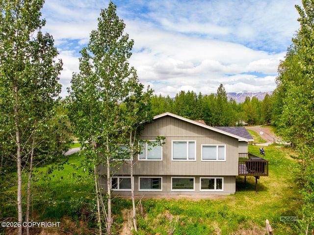 1550 E Raven Drive, Wasilla, AK 99654