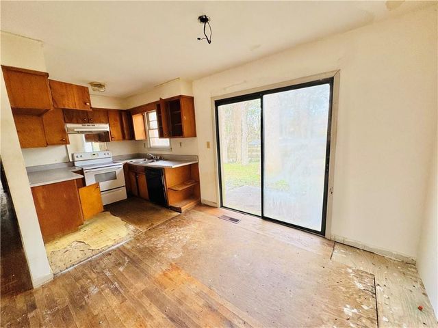 95 Melinda SE Way, Smyrna, GA 30082