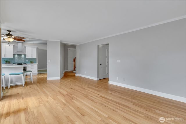 1125 S 258th Street, Des Moines, WA 98198