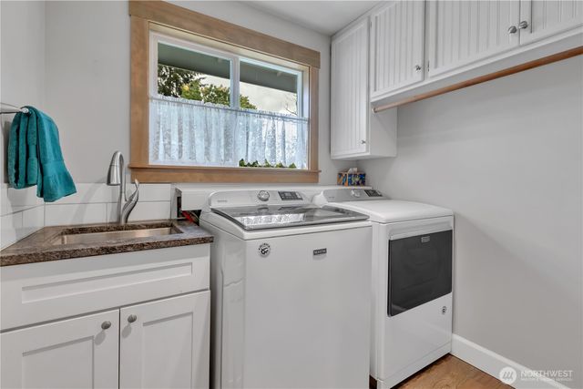 1125 S 258th Street, Des Moines, WA 98198