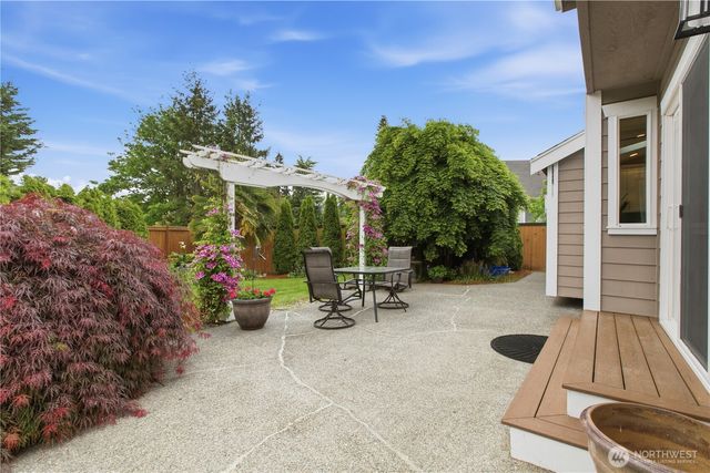 1125 S 258th Street, Des Moines, WA 98198