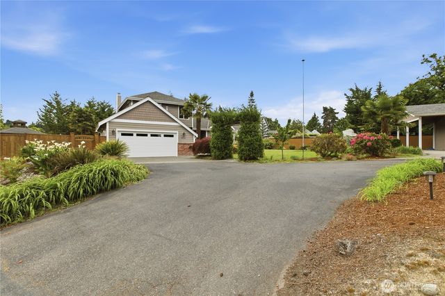 1125 S 258th Street, Des Moines, WA 98198
