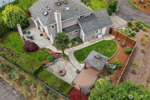 1125 S 258th Street, Des Moines, WA 98198