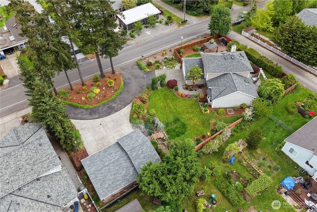 1125 S 258th Street, Des Moines, WA 98198