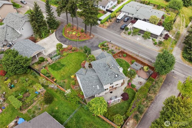 1125 S 258th Street, Des Moines, WA 98198