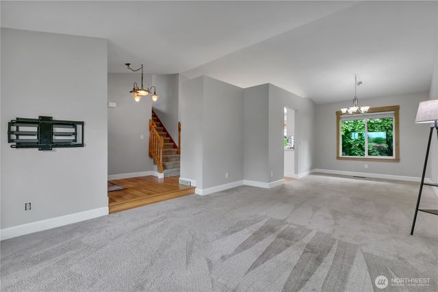 1125 S 258th Street, Des Moines, WA 98198