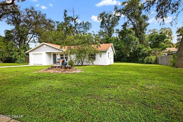 1751 Salvadore Street, Deland, FL 32720