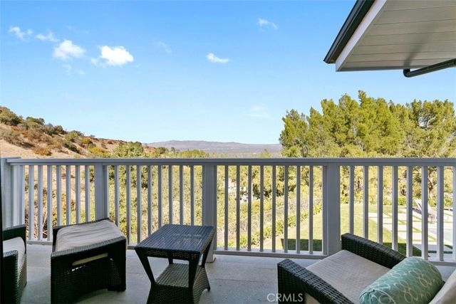 17269 Luverne Place, Encino, CA 91316