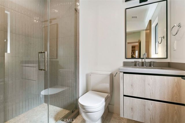 17269 Luverne Place, Encino, CA 91316