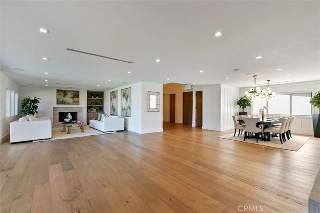 17269 Luverne Place, Encino, CA 91316