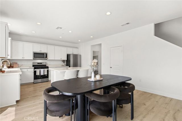 4833 Stirrup Court, Hemet, CA 92545