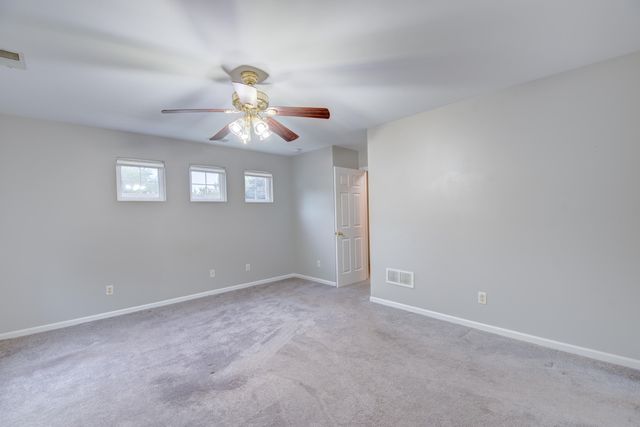 1239 Fox Hollow Drive, Chesterton, IN 46304