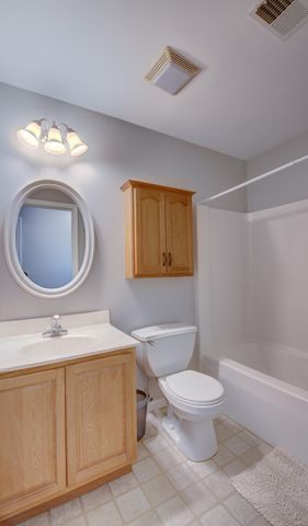 1239 Fox Hollow Drive, Chesterton, IN 46304