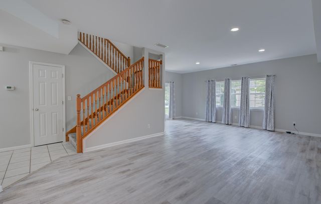 1239 Fox Hollow Drive, Chesterton, IN 46304