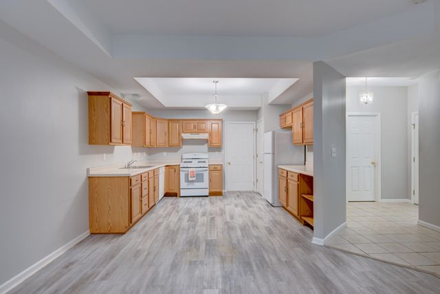 1239 Fox Hollow Drive, Chesterton, IN 46304