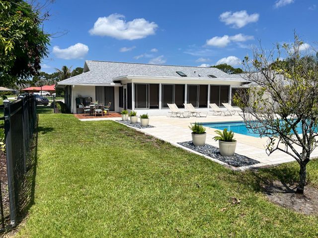 2001 SE Bisbee Street, Port St. Lucie, Port St Lucie, FL 34952