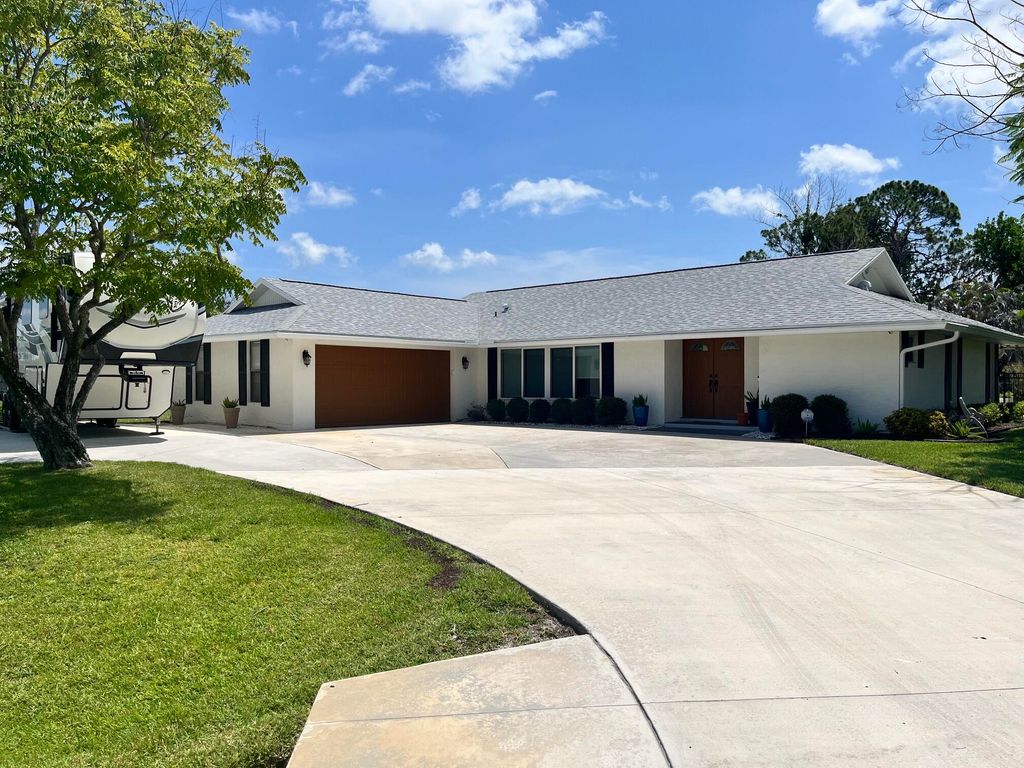 2001 SE Bisbee Street, Port St. Lucie, Port St Lucie, FL 34952
