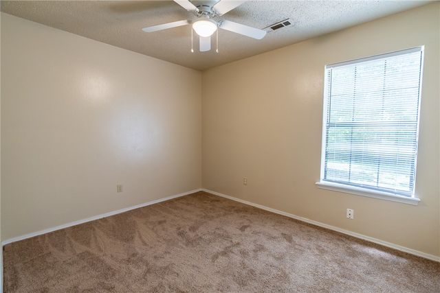 559 S Ray Avenue, Fayetteville, AR 72701