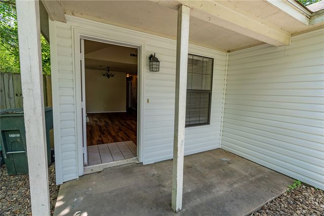 559 S Ray Avenue, Fayetteville, AR 72701