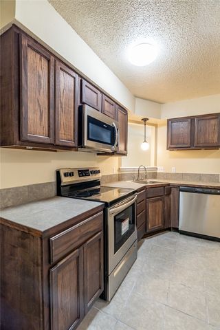 559 S Ray Avenue, Fayetteville, AR 72701