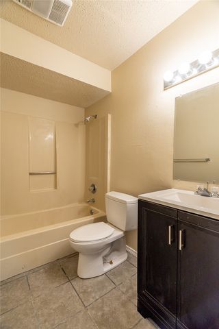 559 S Ray Avenue, Fayetteville, AR 72701
