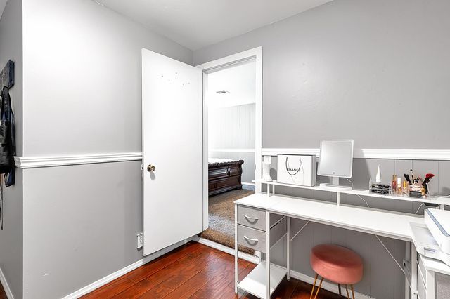 4301 E Clark St, Wichita, KS 67218