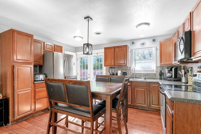 4301 E Clark St, Wichita, KS 67218