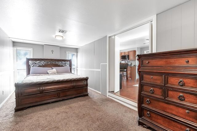 4301 E Clark St, Wichita, KS 67218